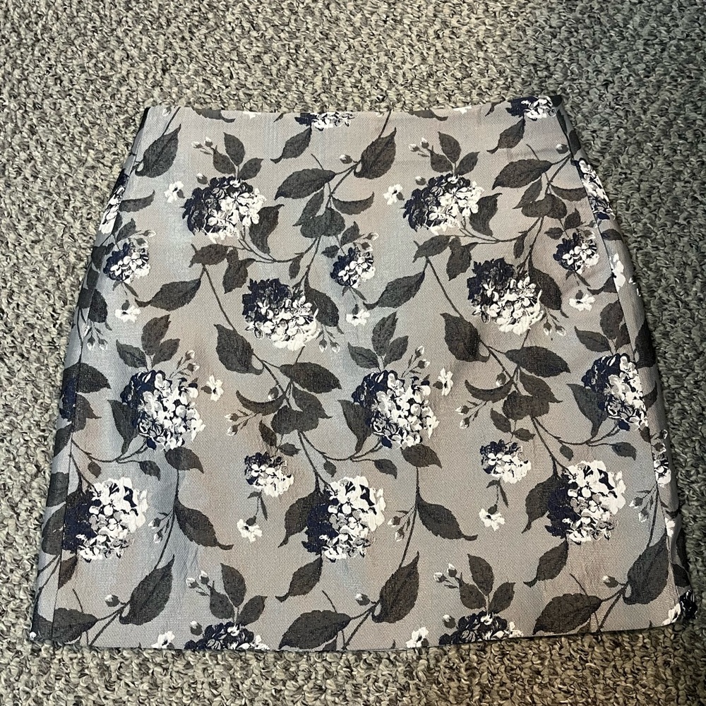 LOFT Gray Floral Mini Skirt